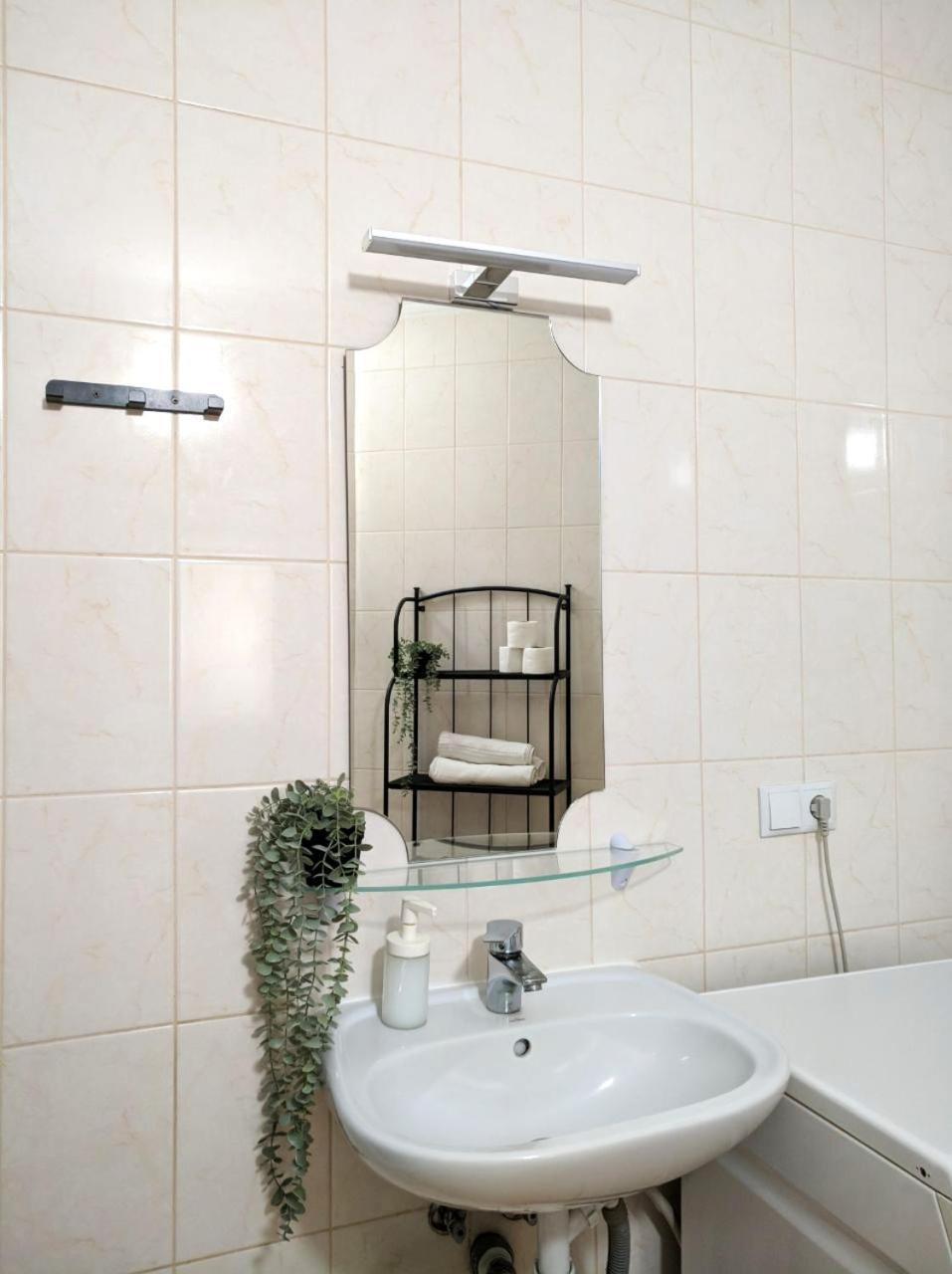 Best Apartment In The Center Мукачево Экстерьер фото