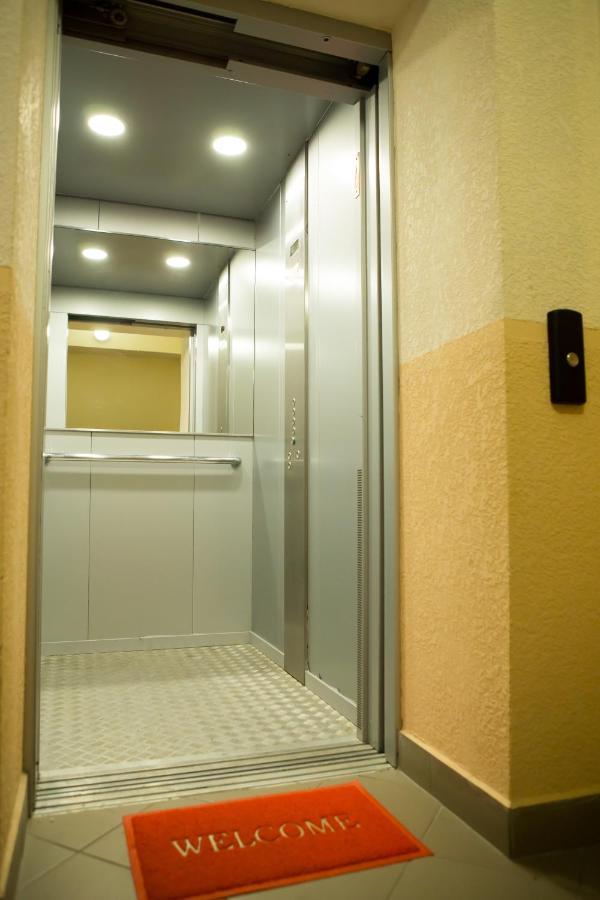 Best Apartment In The Center Мукачево Экстерьер фото